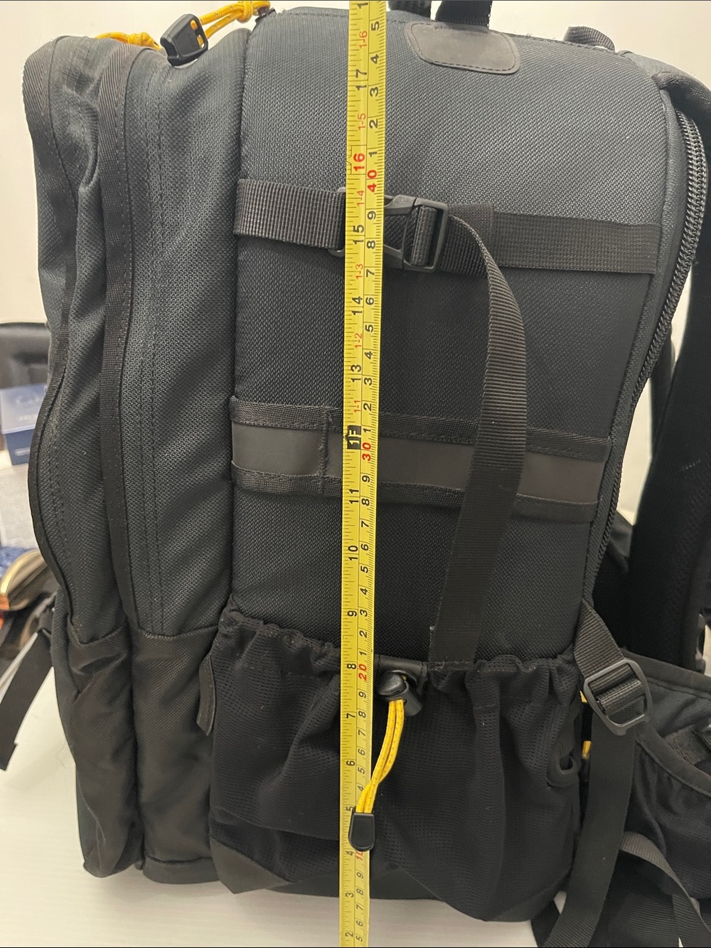 MOUNTAINSMITH PARALLAX CAMERA BACKPACK BLACK SIZE LARGE - Picture 12 of 15